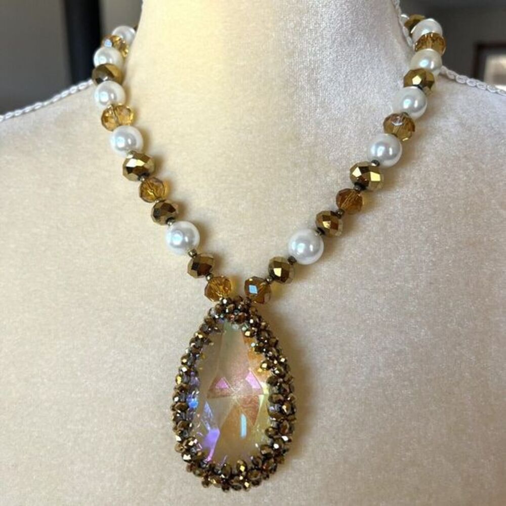 Statement Oval Faceted Crystal Pendant Necklace‎ Brown/Ivory Beaded 18 Inches